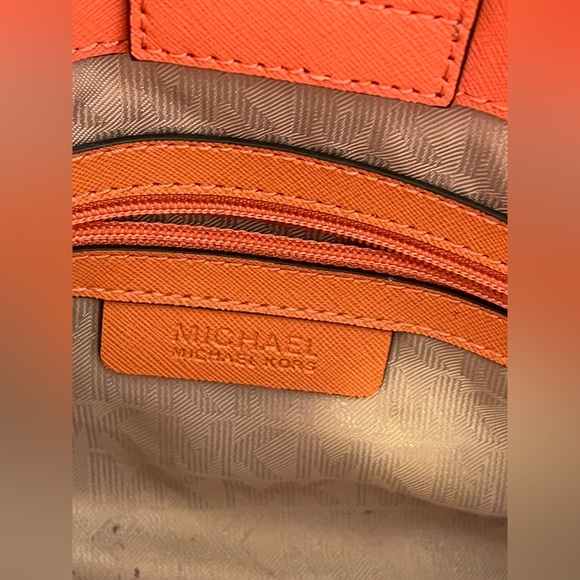 Michael Kors, Coral handbag - Picture 7 of 7